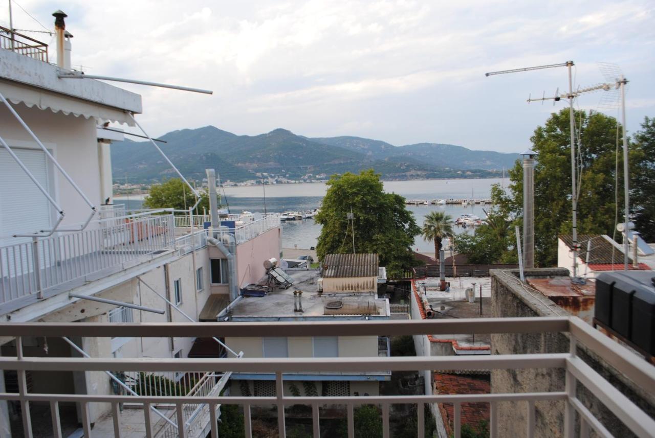 Apartamento Sea Breeze Nea Iraklitsa Exterior foto